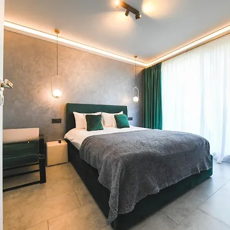 Panoramic With Terrace